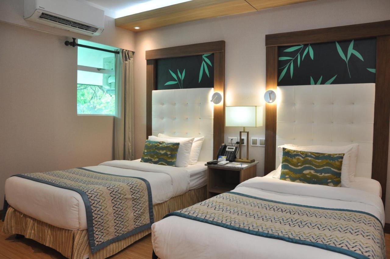Acuatico Beach Resort & Hotel Inc. 산 후안 외부 사진