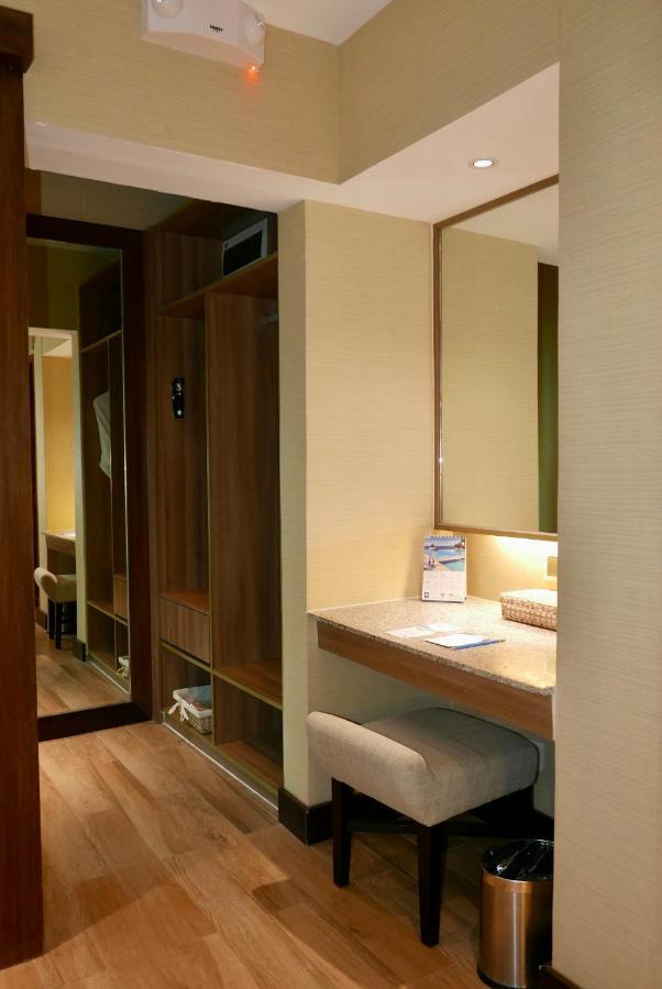 Acuatico Beach Resort & Hotel Inc. 산 후안 외부 사진