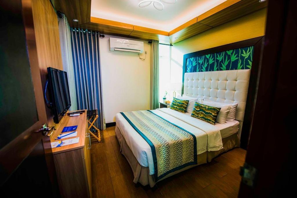 Acuatico Beach Resort & Hotel Inc. 산 후안 외부 사진