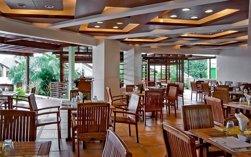 Acuatico Beach Resort & Hotel Inc. 산 후안 외부 사진
